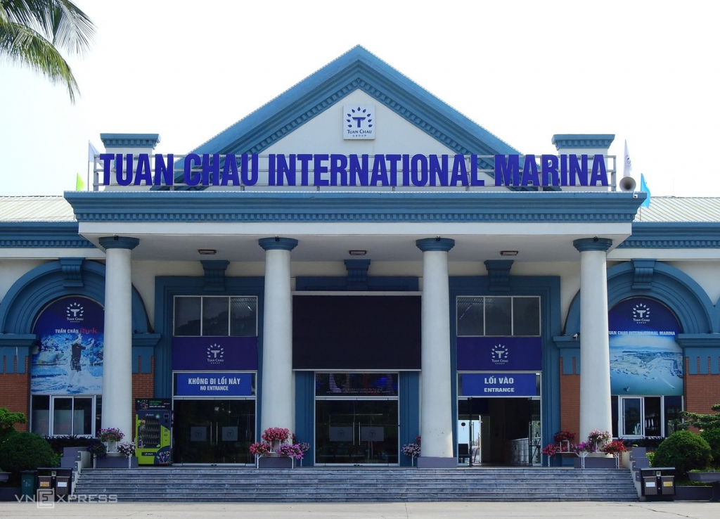 Cảng tàu khách Tuần Châu