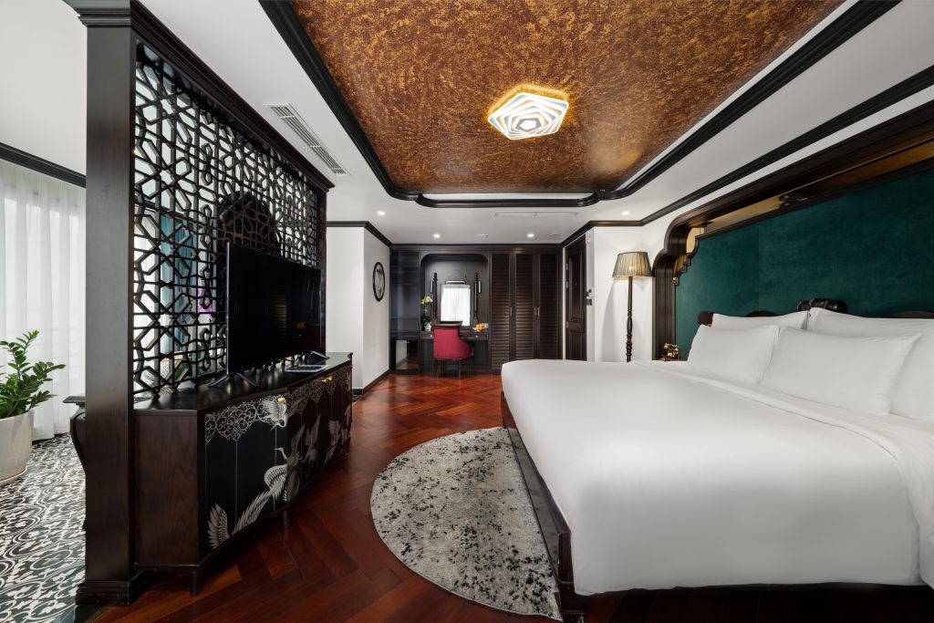Hạng Royal Suite du thuyền Catherine Cruise Hạ Long 