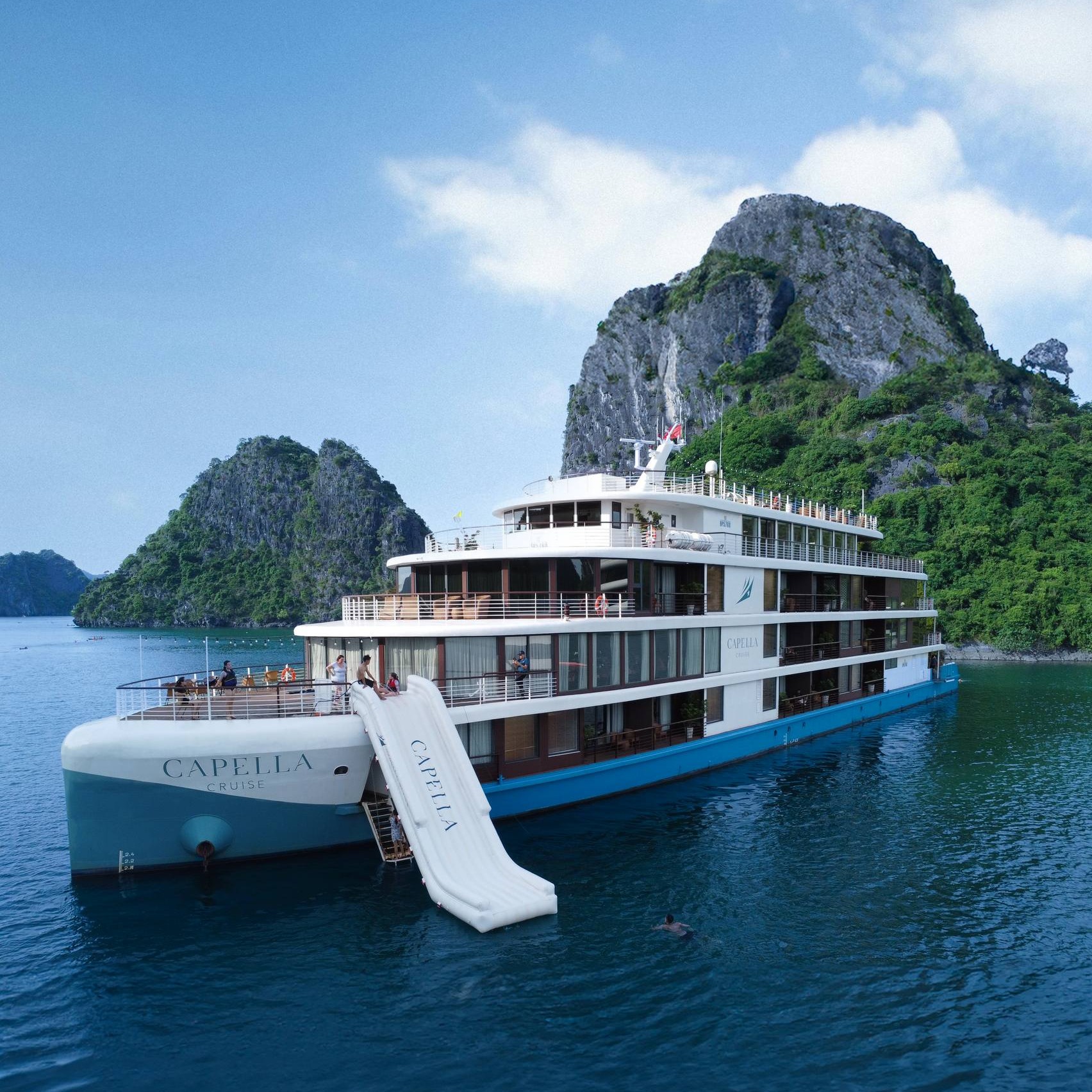 Du thuyền Capella Cruise Hạ Long 2N1Đ