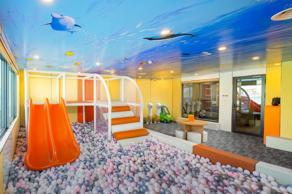 Du thuyền Grand Pioneers Cruise Hạ Long 2N1Đ - Ảnh 7