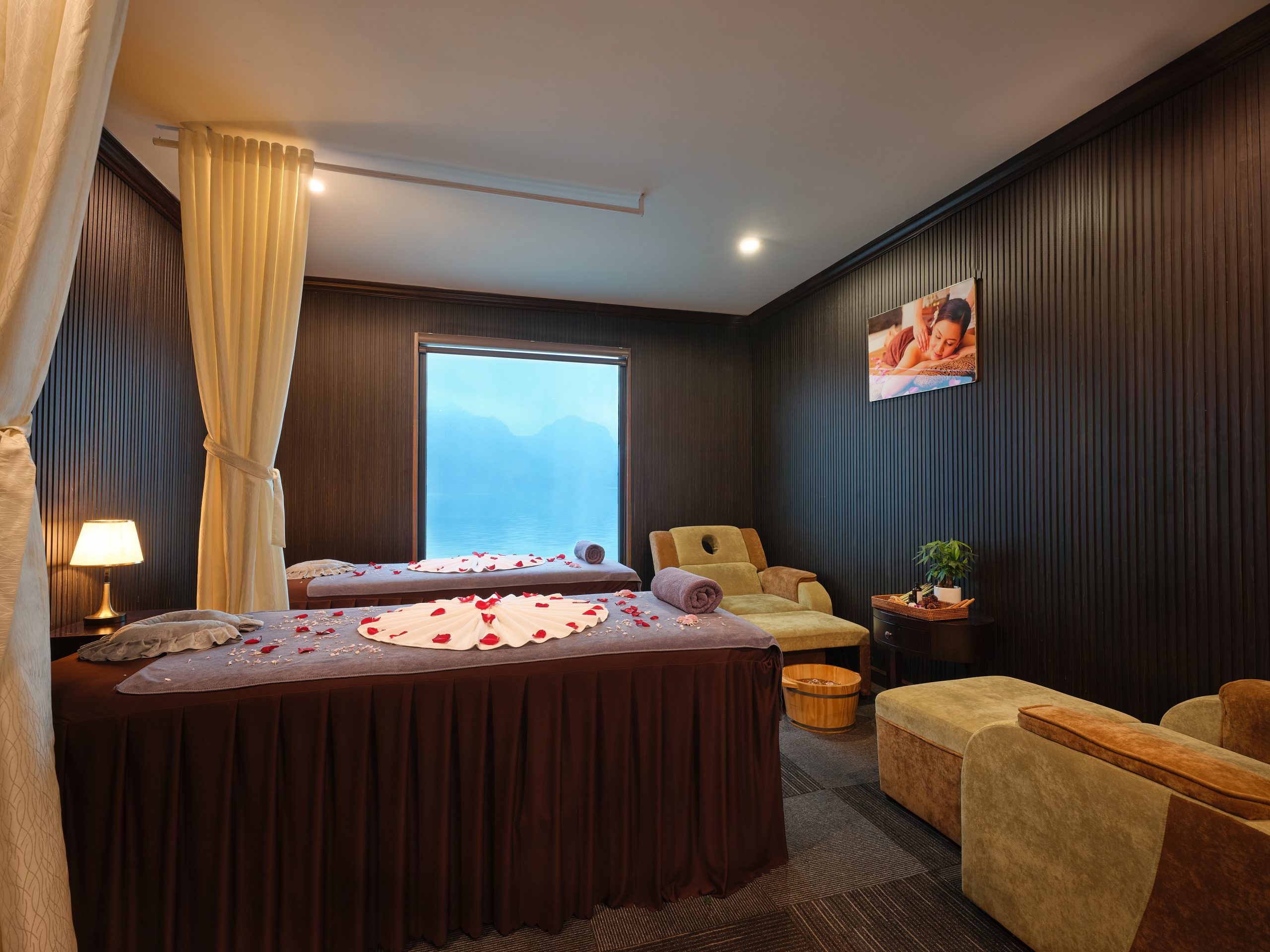 Du thuyền Venus Cruise Hạ Long - Lan Hạ 2N1Đ - Ảnh 19