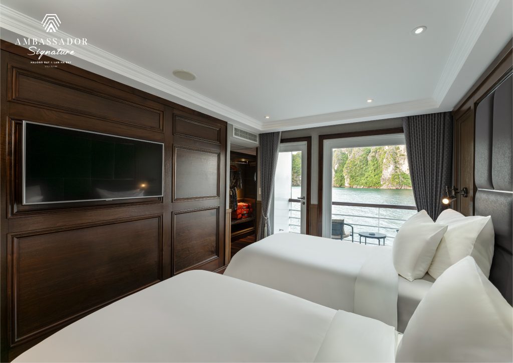 Hạng Balcony du thuyền Ambassador Signature Lan Hạ 