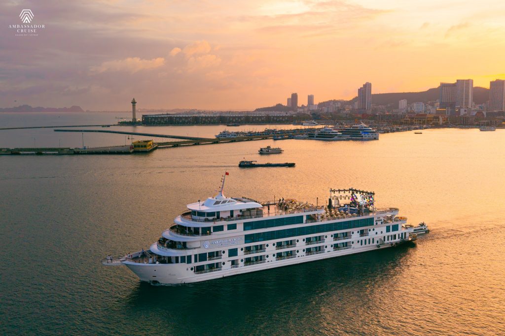 Ambassador Hạ Long Dinner Cruise 